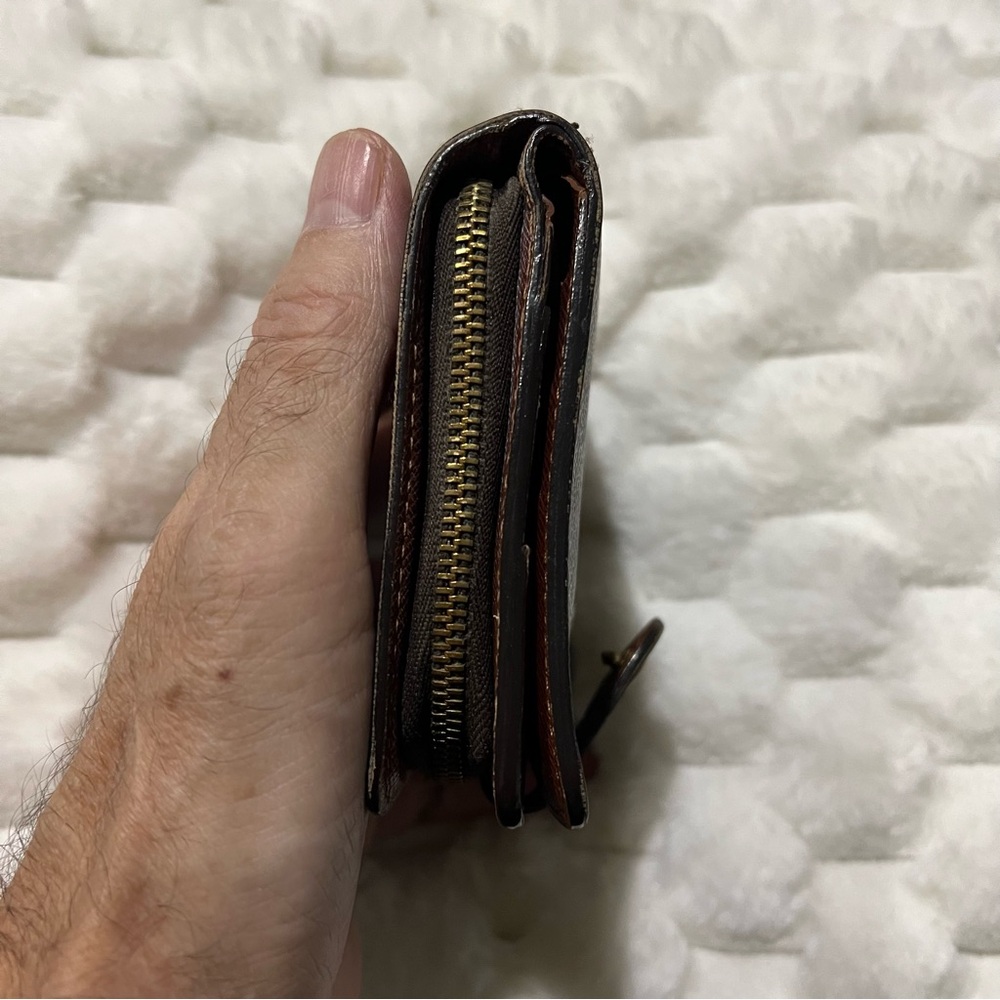 Louis Vuitton Compact Zippy Monogram Bifold Wallet - Picture 4 of 16